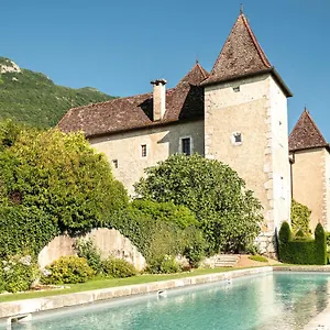 Chateau De La Mar D'hotes Bed & Breakfast